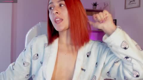 Snapshot of tiarha_ chatting on 01.22.25 Tiarha online show from 01.22.25