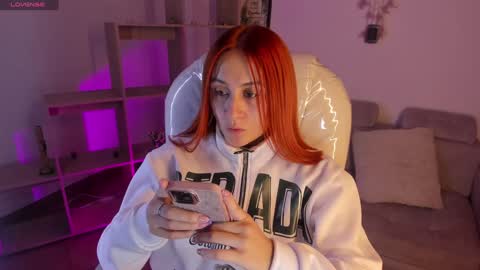 Snapshot of tiarha_ chatting on 01.23.25 Tiarha online show from 01.23.25