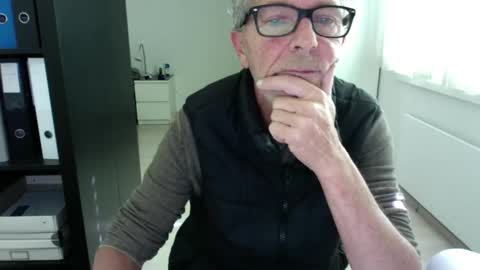 tiburzio online show from 09.24.25