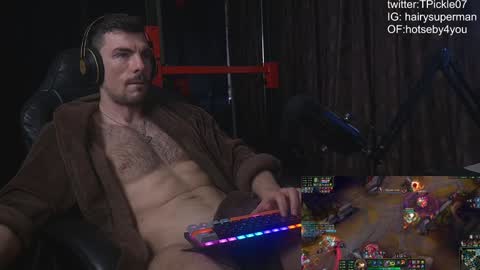 tickle_my_pickle07 online show from 01.27.25