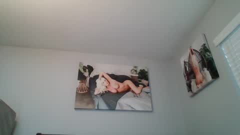 ticklemepink696969 online show from 01.19.25