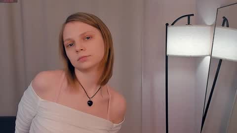 Snapshot of tierarote chatting on 03.02.26 Lily online show from 03.02.26