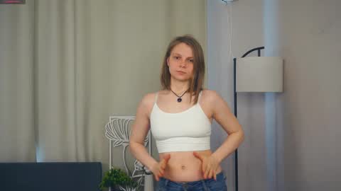 Snapshot of tierarote chatting on 03.03.26 Lily online show from 03.03.26