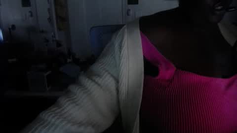 Tierra Henri online show from 12.17.25