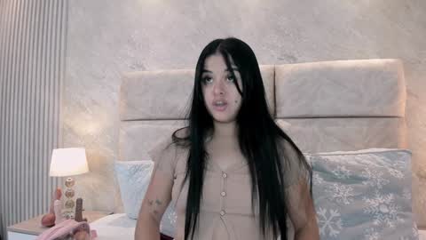 Snapshot of tifany__ross chatting on 12.29.24 Tiff3 online show from 12.29.24