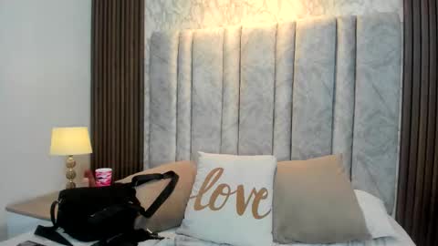 Snapshot of tifany__ross chatting on 09.27.25 Tiff3 online show from 09.27.25