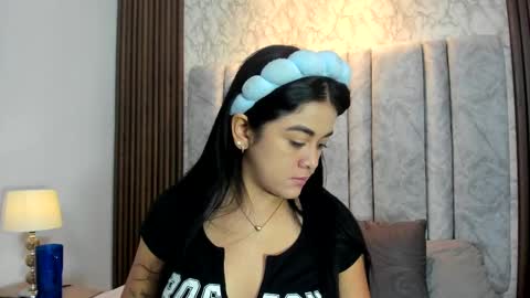 Snapshot of tifany__ross chatting on 10.07.25 Tiff3 online show from 10.07.25