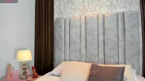 Tiff3 online show from 11.10.25