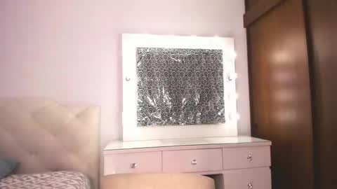 Tiff online show from 02.20.25