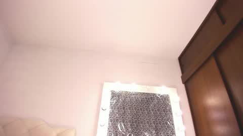 Tiff online show from 03.12.25