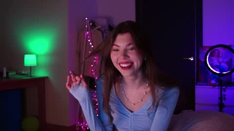 Im here on Fridays Saturdays Sundays  online show from 12.19.25