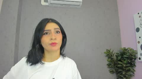 Snapshot of tiffany_mendez chatting on 04.24.26 tiffany_mendez online show from 04.24.26