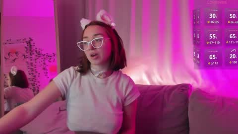 tiffany_robinson online show from 04.19.26