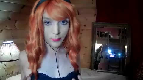Snapshot of tiffanycase384727 chatting on 05.27.26 tiffanycase384727 online show from 05.27.26