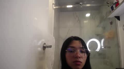 Snapshot of tiffanykilyestar_19 chatting on 03.22.26 Kilye online show from 03.22.26