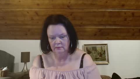 Snapshot of tiffanymature chatting on 10.18.25 TiffanyMature online show from 10.18.25
