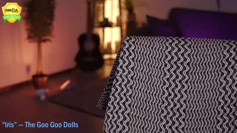 tiffanyriox online show from 02.04.25