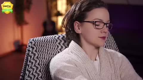 tiffanyriox online show from 02.22.25