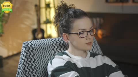 tiffanyriox online show from 04.08.26