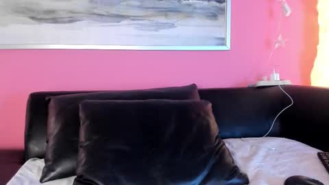 Stefany Suarez online show from 10.08.25