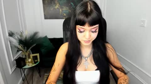 tiffanyyoun online show from 03.08.26