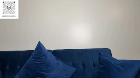 Tiffstreatsxoxo online show from 01.18.26