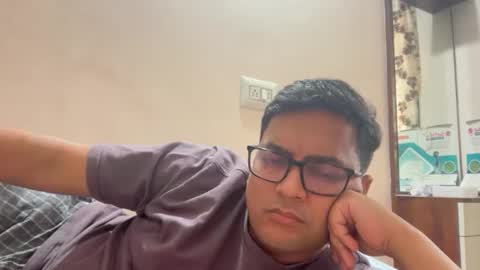 Snapshot of tigertinku chatting on 11.15.25 tigertinku online show from 11.15.25