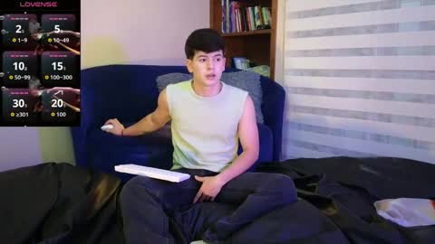 Snapshot of tightncuteass chatting on 05.18.26 Camilo online show from 05.18.26
