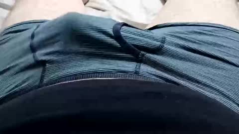 Snapshot of tightsmanuk91 chatting on 04.23.26 Tightsmaleuk.pantyhosehairymale online show from 04.23.26