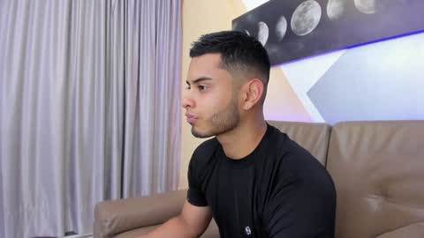 Snapshot of tiler_price chatting on 01.07.25 Tyler online show from 01.07.25