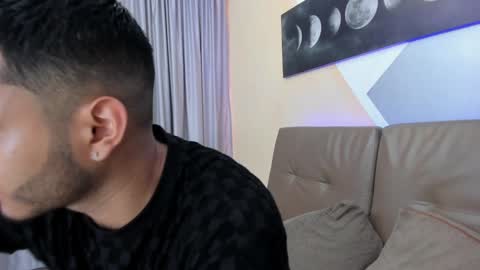 Snapshot of tiler_price chatting on 01.08.25 Tyler online show from 01.08.25