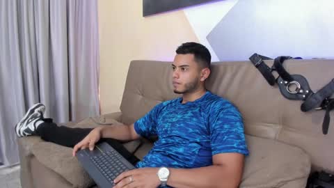 Snapshot of tiler_price chatting on 01.31.25 Tyler online show from 01.31.25