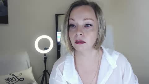 Tilly online show from 03.02.25