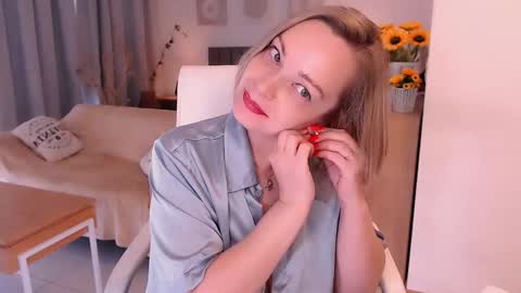 Tilly online show from 12.20.25