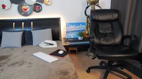 ask me online show from 02.23.25