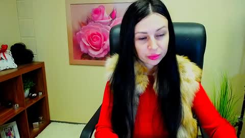 Luisa online show from 12.19.24