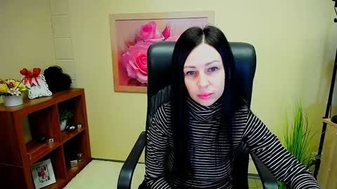 Luisa online show from 12.23.24