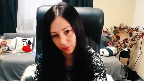 Luisa online show from 09.18.25