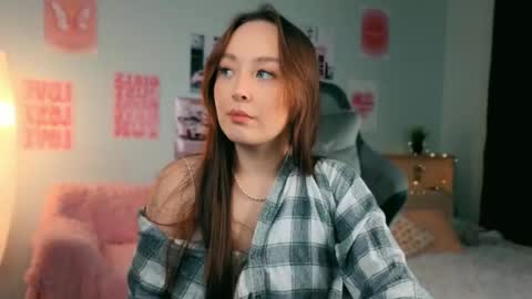 Snapshot of timewithout chatting on 02.09.26 Mia online show from 02.09.26