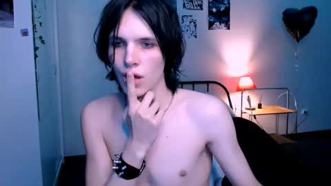 Snapshot of timi_moon chatting on 09.28.25 timi_moon online show from 09.28.25