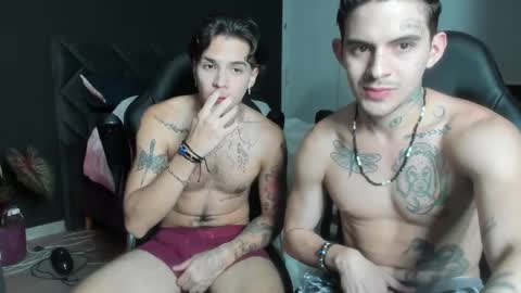 wanna play bareback uncut colombian couple new twink bbk online show from 02.05.25