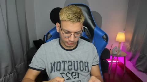 timi  jones online show from 01.11.25