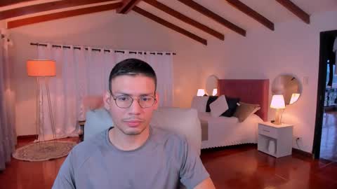 timi  jones online show from 09.15.25