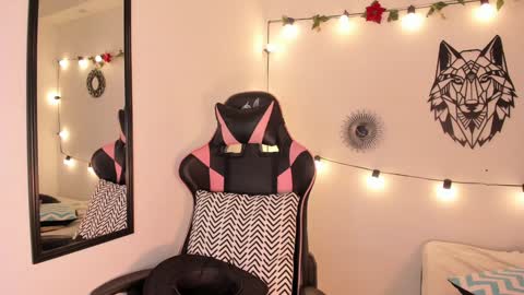 Timothy 21 years old online show from 01.13.25