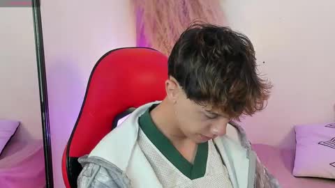 Timothy 21 years old online show from 09.12.25