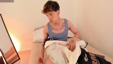 Timothy 21 years old online show from 09.22.25