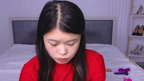 tina__kim online show from 12.10.24