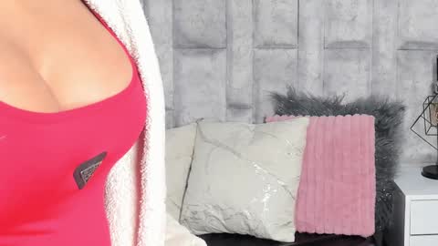Tina noa online show from 09.19.25