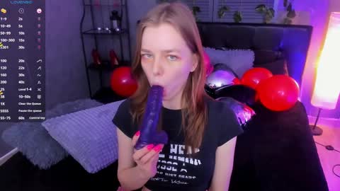 Snapshot of tina_tayllor chatting on 02.19.25 Tina Tayllor MY SHEDULEMondayTuesdaySaturdaySunday online show from 02.19.25