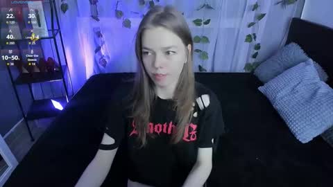 Snapshot of tina_tayllor chatting on 10.19.25 Tina Tayllor MY SHEDULEMondayTuesdaySaturdaySunday online show from 10.19.25